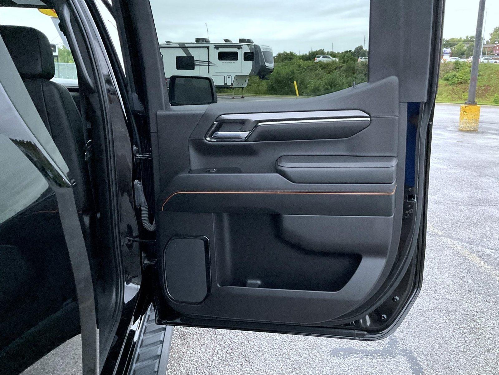 Used 2024 Black GMC AT4 image 17