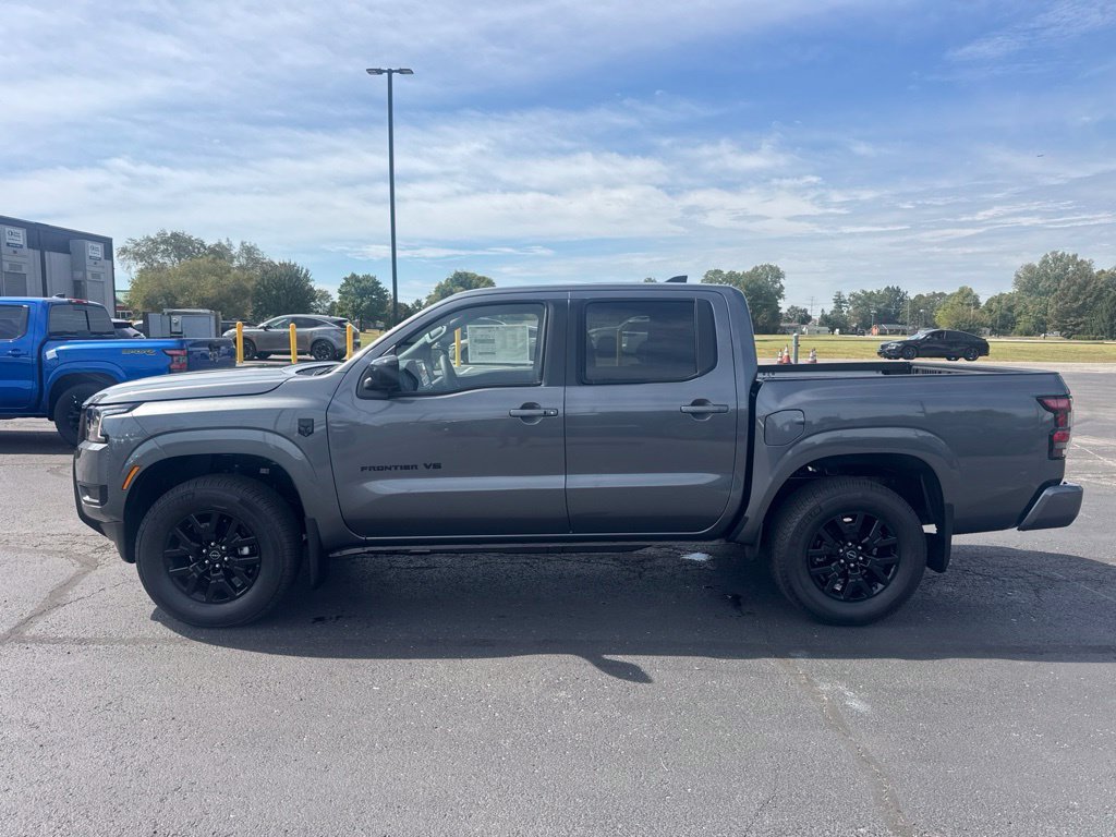 New 2027 Gun Metallic Nissan Crew Cab SV image 7