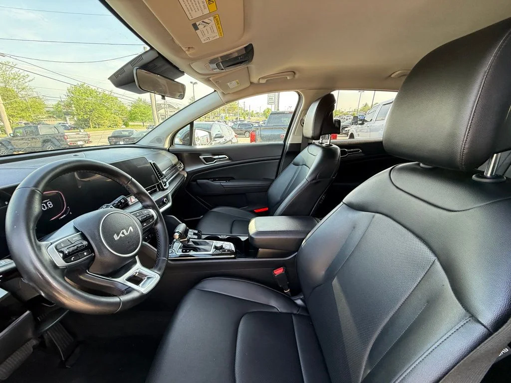 Used 2023 Black Kia EX image 12