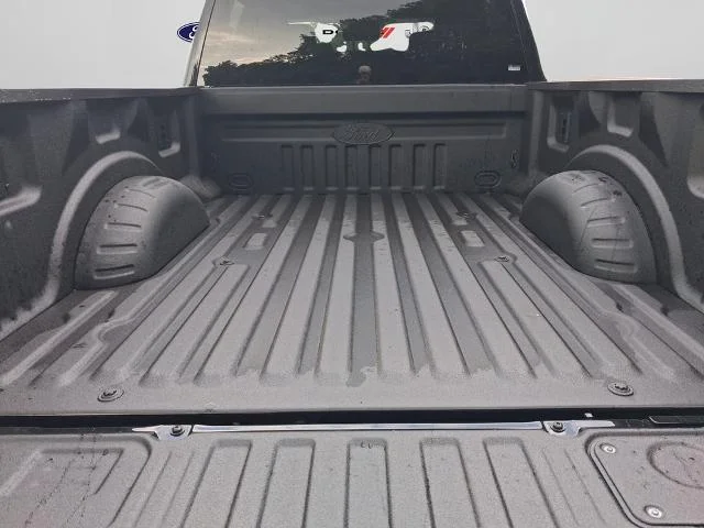 New 2026 Agate Black Metallic Ford F-250® Lariat® image 10