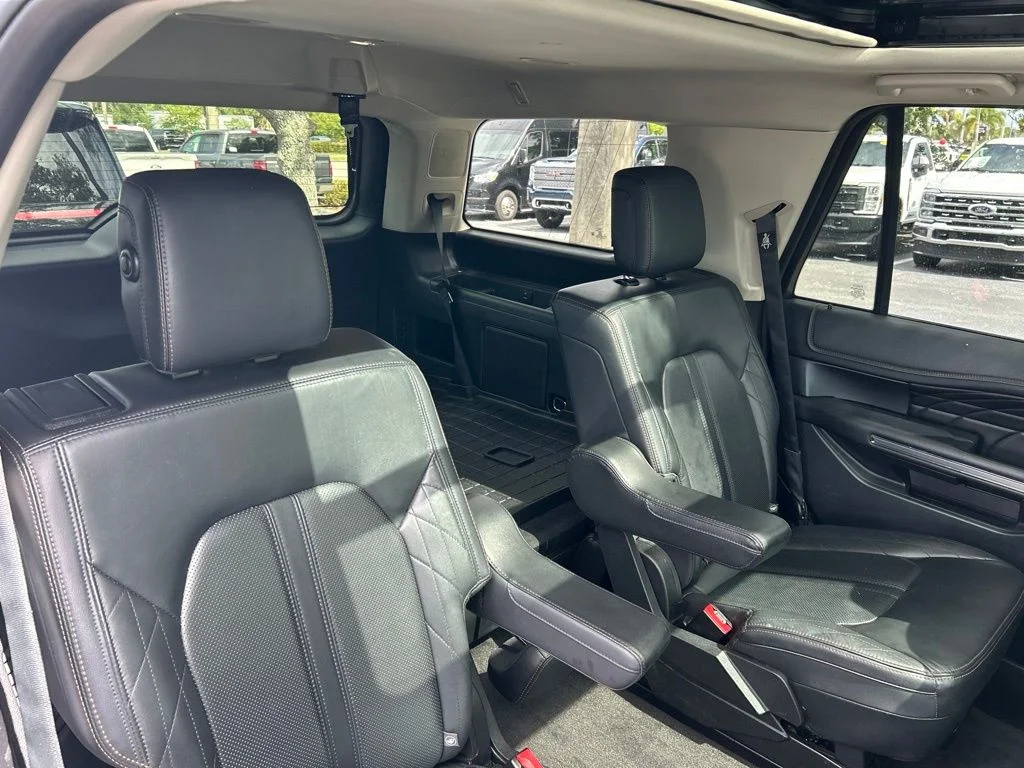 Certified Used 2019 White Platinum Clearcoat Metallic Ford Platinum image 48
