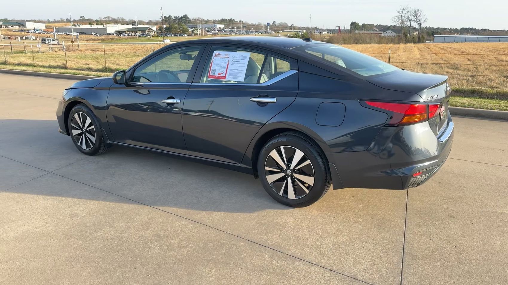 Used 2022 Storm Blue Metallic Nissan 2.5 SV image 7