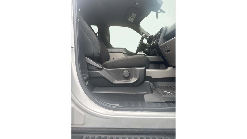 Used 2019 Ingot Silver Ford XL image 11