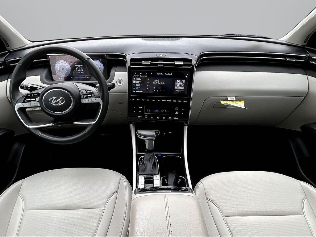 Used 2024 Silver Hyundai SEL image 9