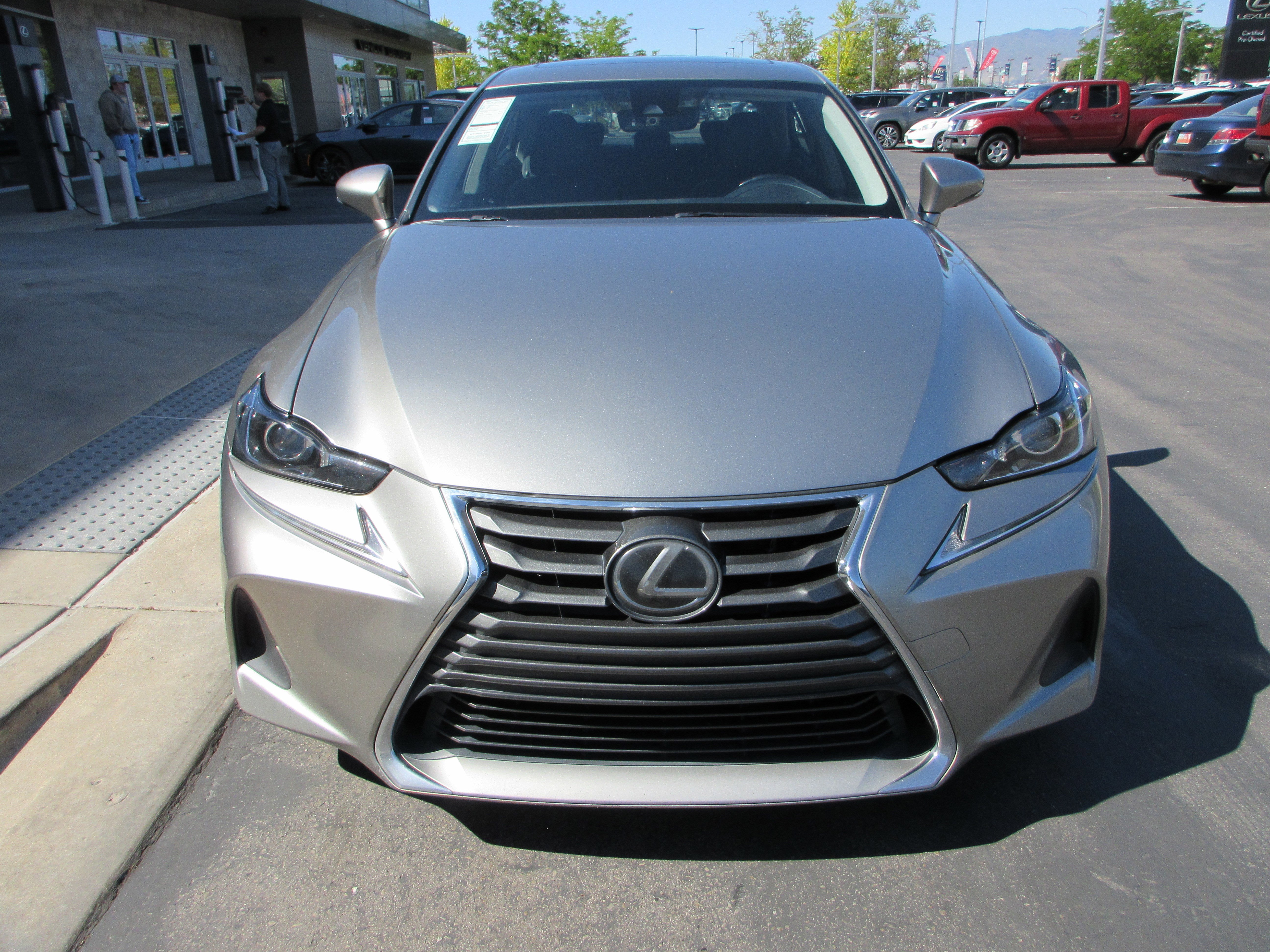 Used 2018 Atomic Silver Lexus 300 image 14