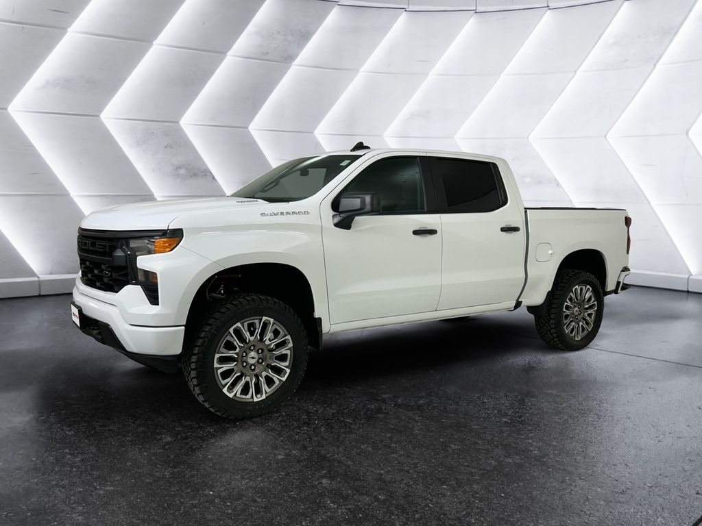 Used 2026 White Chevrolet Custom image 3