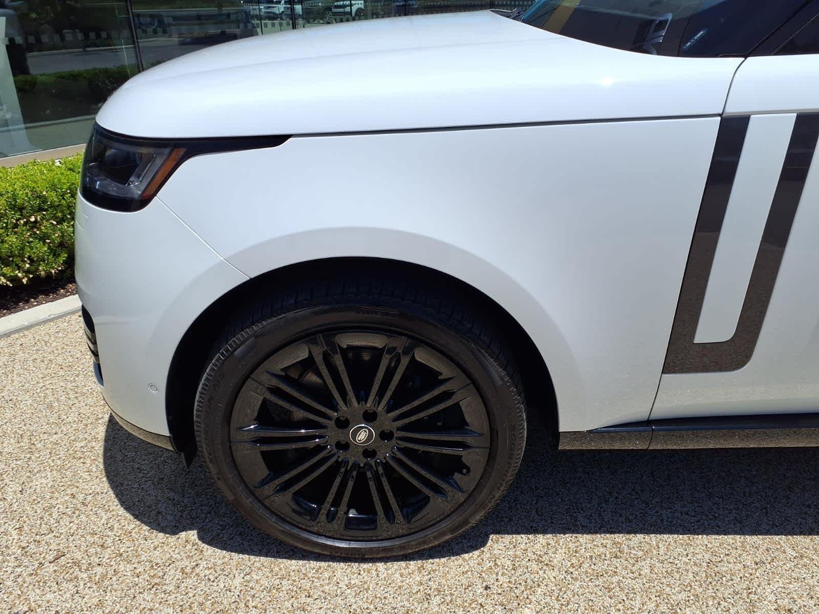 2025 Land Rover Range Rover SE - Photo 9