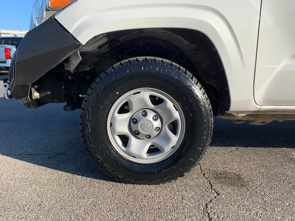 Used 2023 White Toyota SR image 33