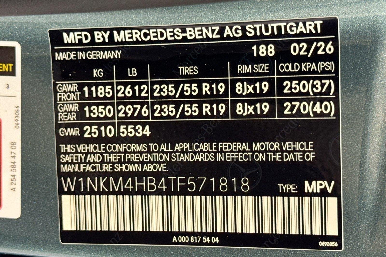 New 2026 Verde Silver Metallic Mercedes-Benz GLC 300 image 30