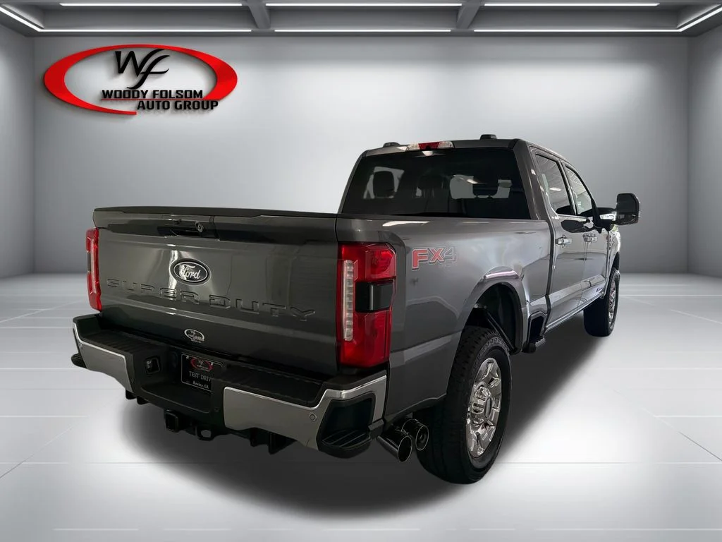 New 2027 Gray Ford Lariat image 6