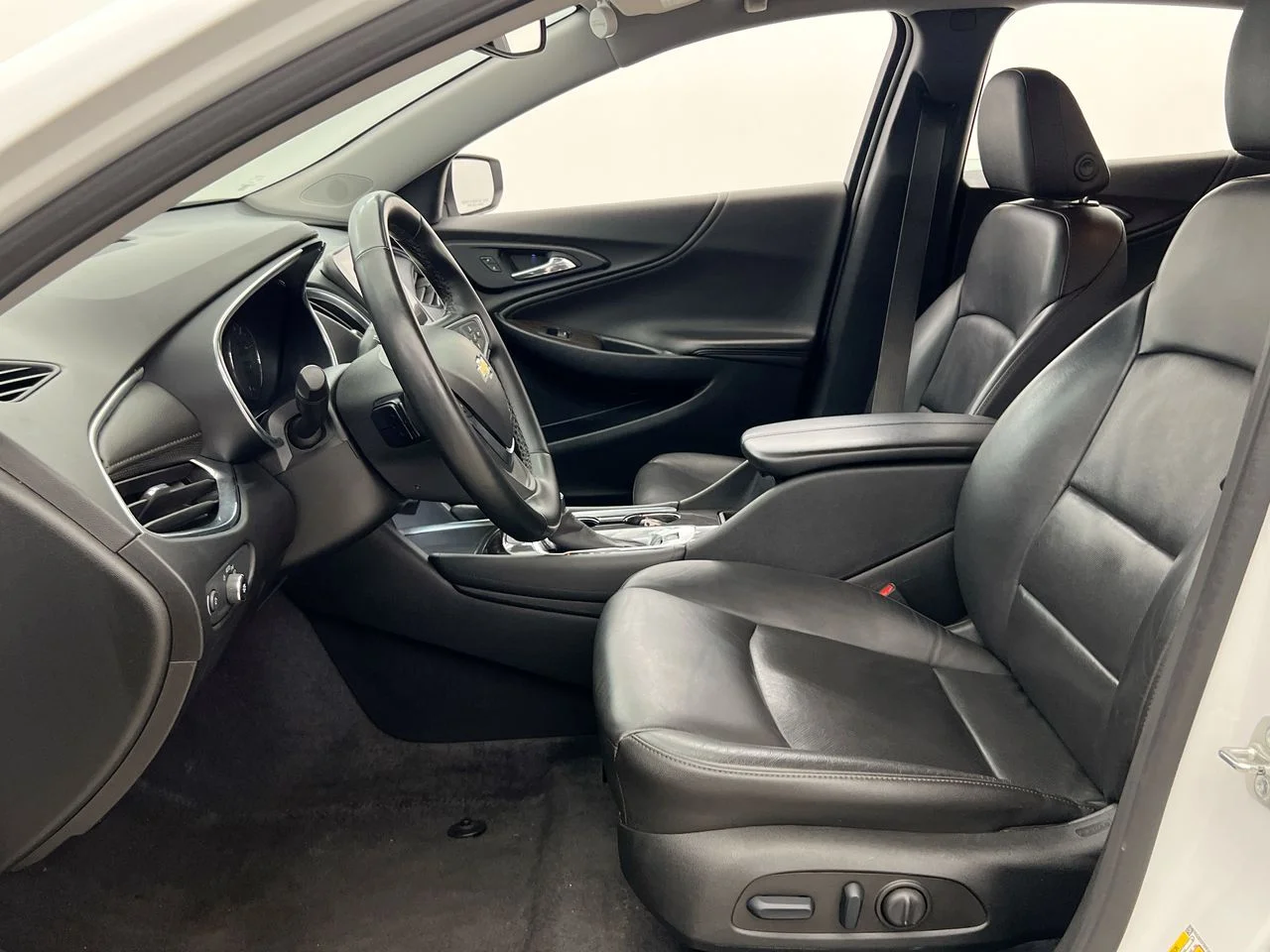 Certified Used 2024 White Chevrolet LT image 9