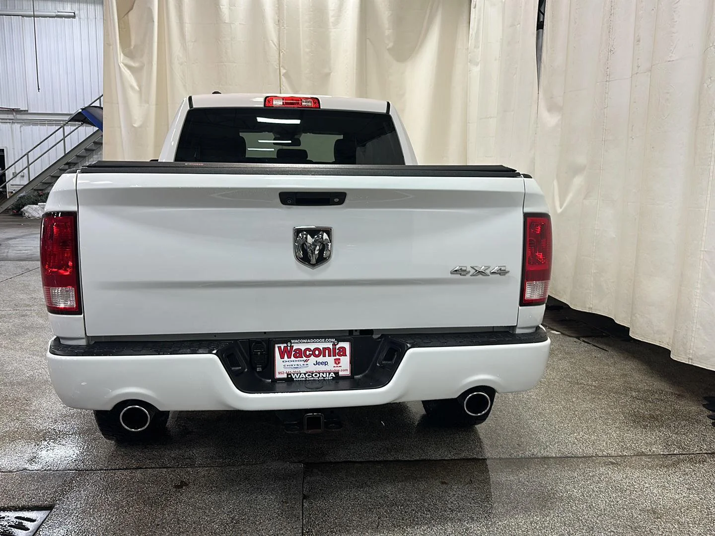 Used 2016 Bright White Clearcoat Ram Express image 4