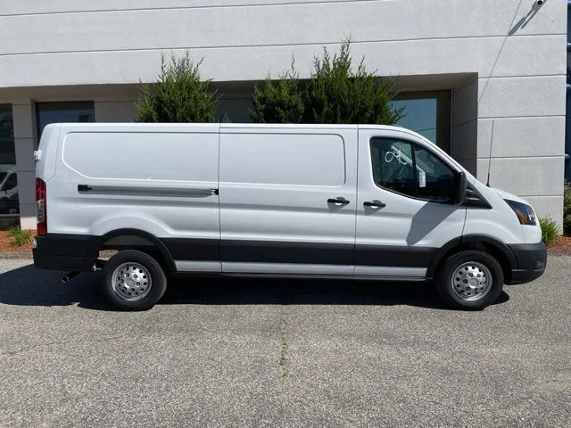 New 2026 OXFORD WHITE Ford Base image 5