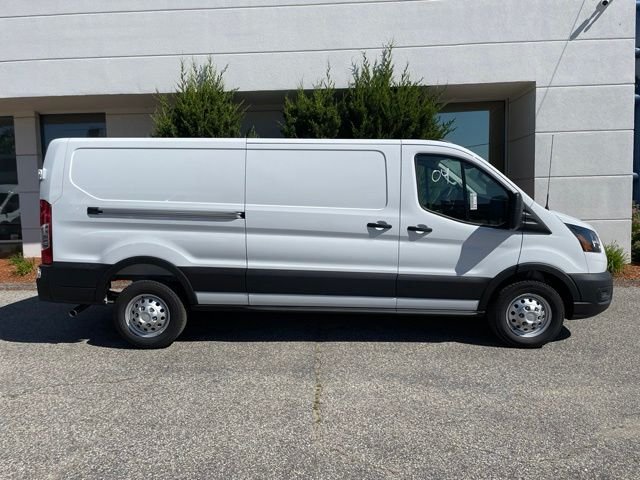 New 2026 Oxford White Ford Cargo Van image 5