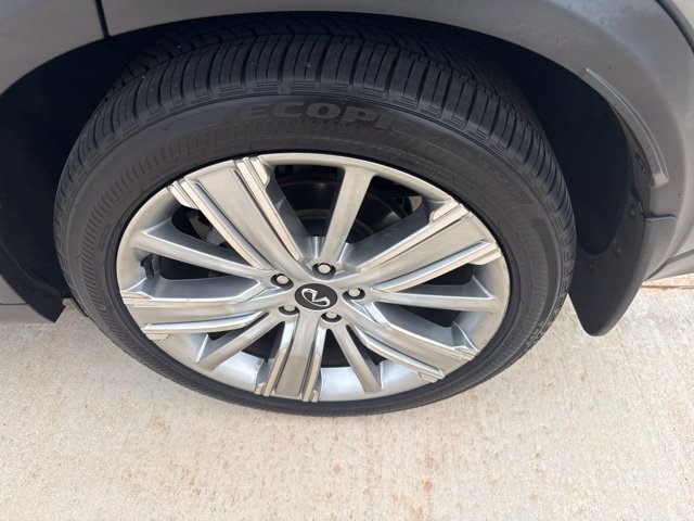 Used 2020 Gray INFINITI Sensory image 9