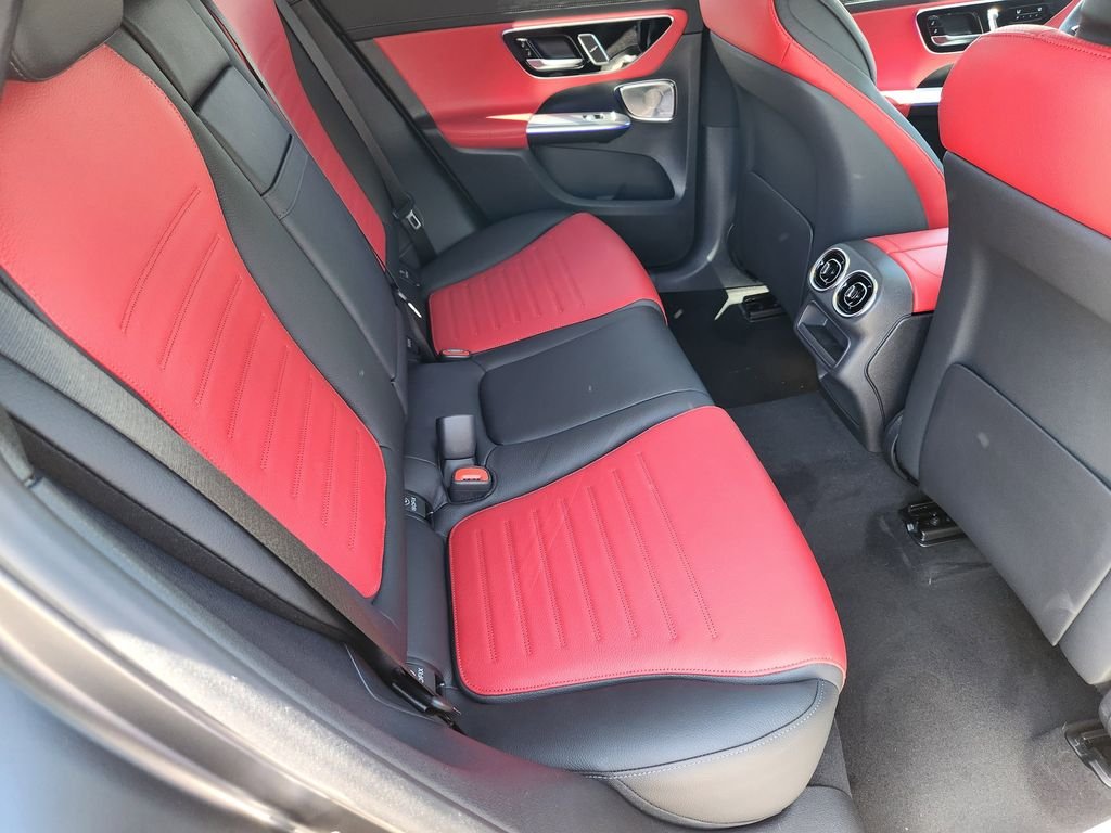 New 2026 MANUFAKTUR Graphite Grey Magno Mercedes-Benz GLC 300 COUPE 4MATIC® image 18
