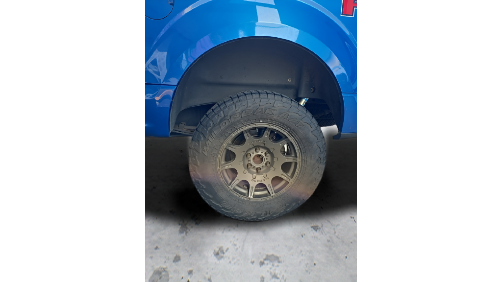 Used 2016 Blue Flame Metallic Ford XLT image 20
