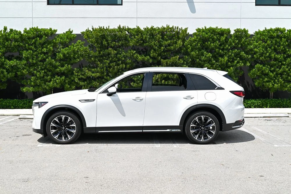 Certified Used 2024 White Mazda Premium image 5