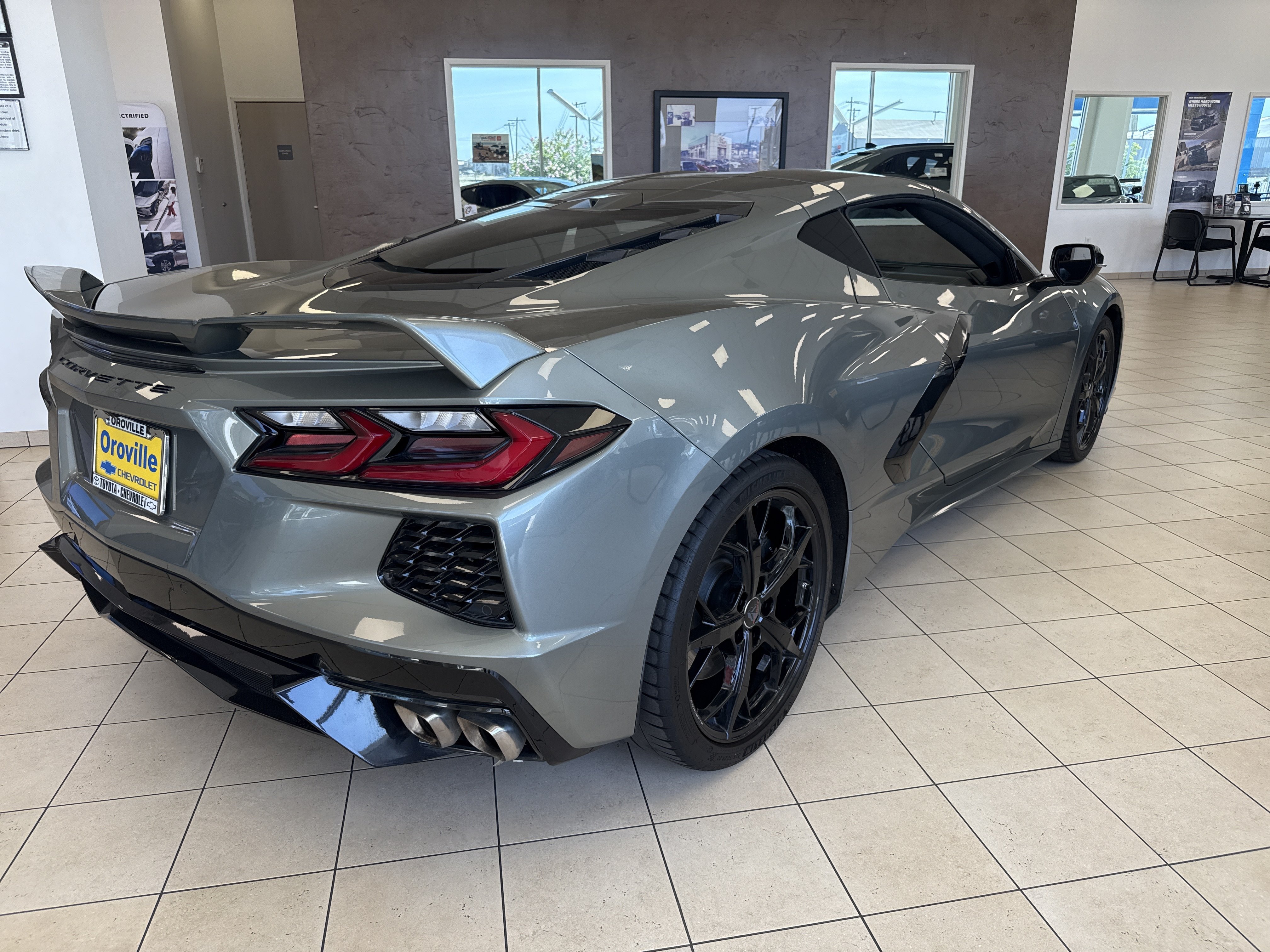 Used 2022 Gray Metallic Chevrolet 3LT image 5