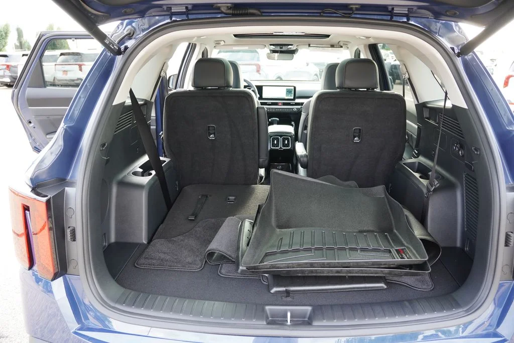 Used 2026 Midnight Lake Blue Kia X-Line SX image 21