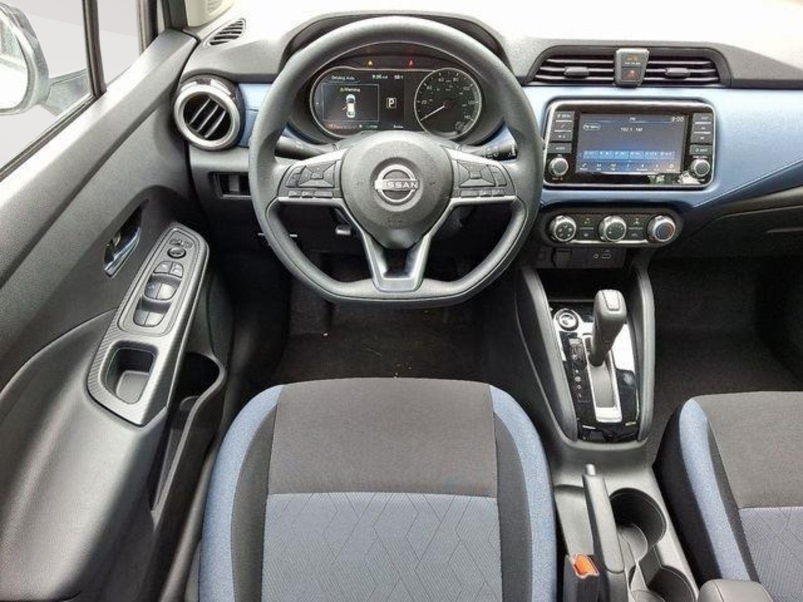 2025 Nissan Versa Sedan SV - Photo 7