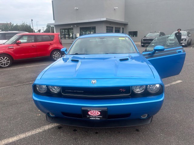 Used 2009 Blue Dodge R/T image 3
