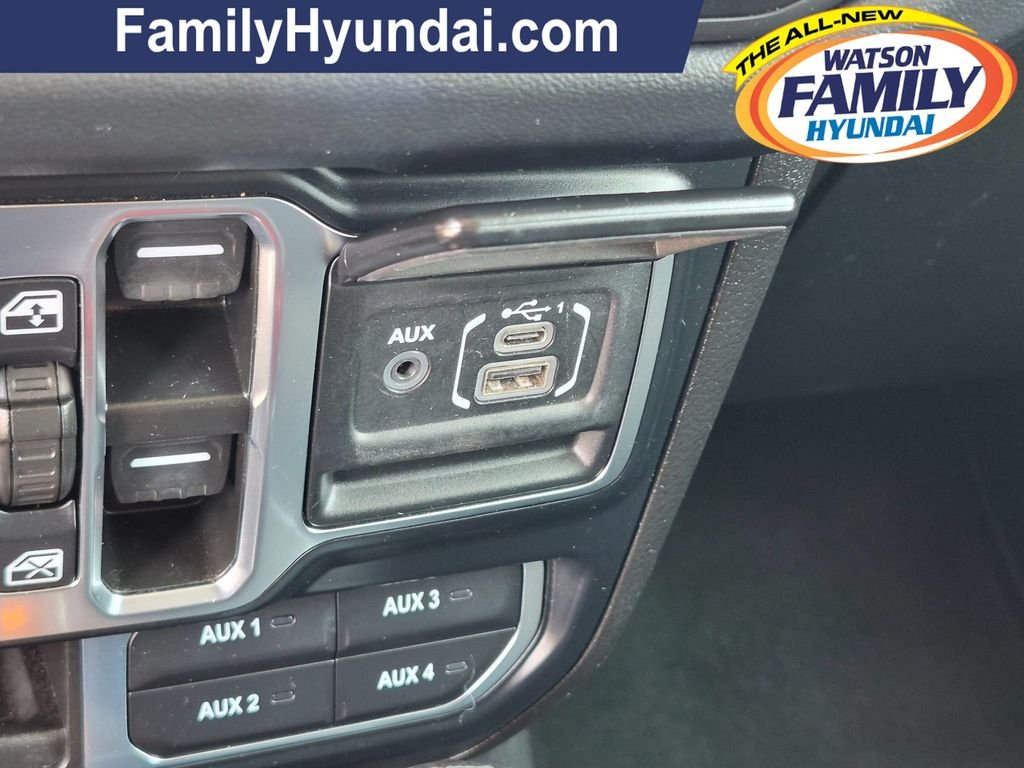 Used 2024 Black Jeep Sahara image 21