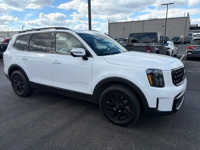 Used 2024 White Kia SX-Prestige X-Pro image 6