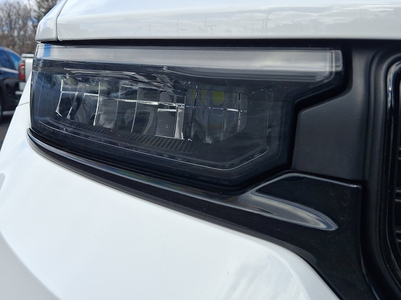 Certified Used 2023 Bright White Clearcoat Jeep Altitude image 9