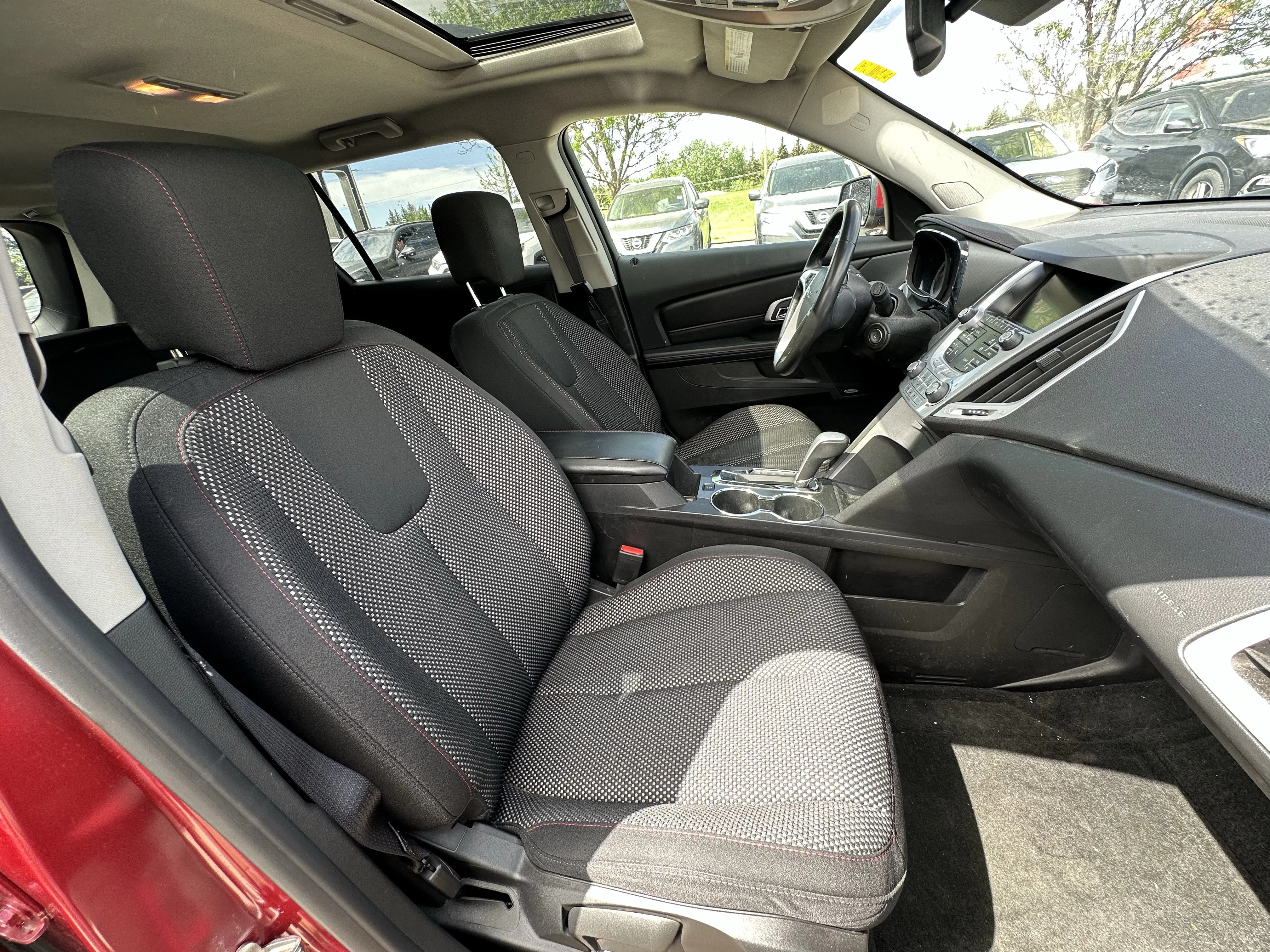 Used 2014 Red GMC SLE image 19