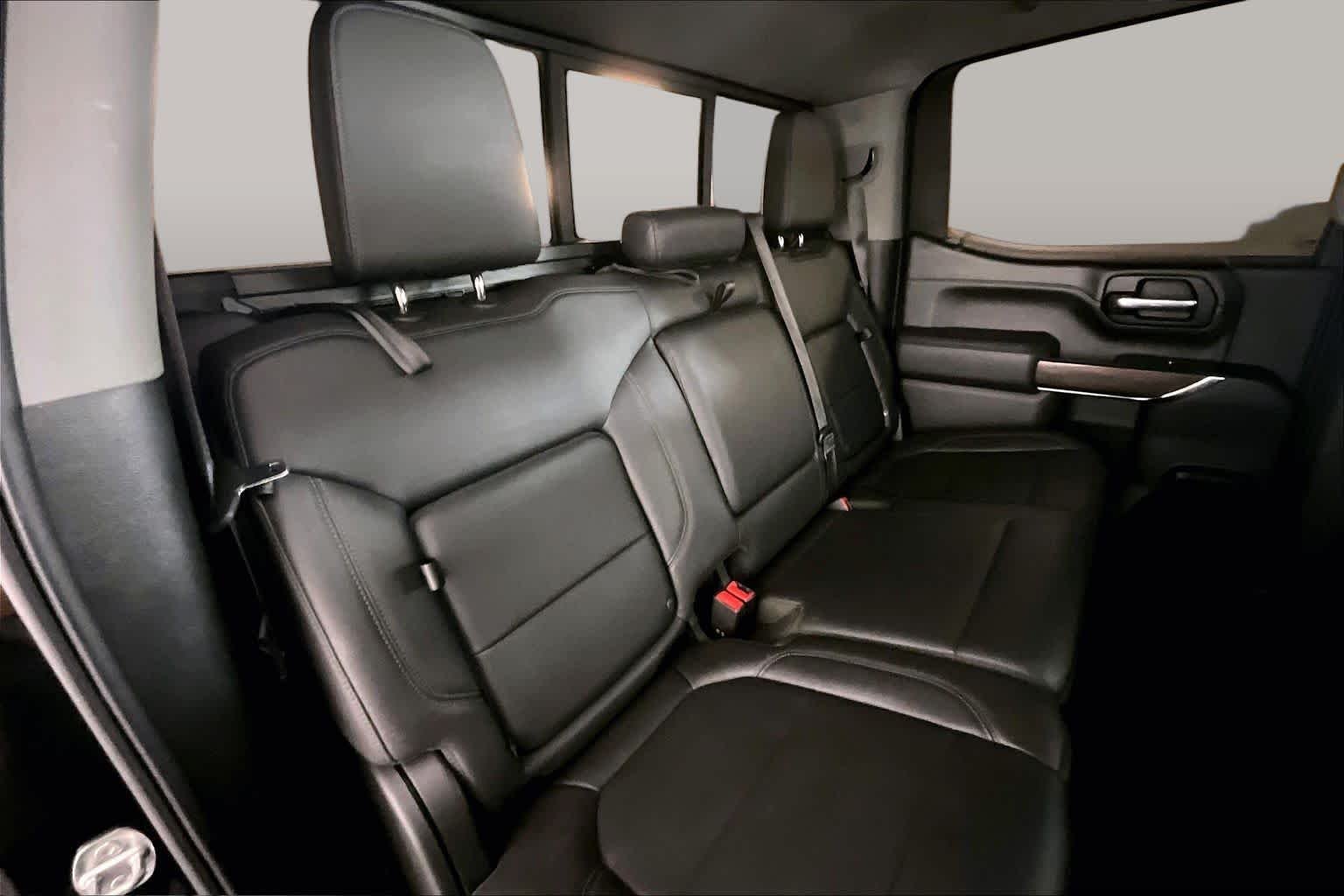Used 2021 Ebony Twilight Metallic GMC SLT image 19