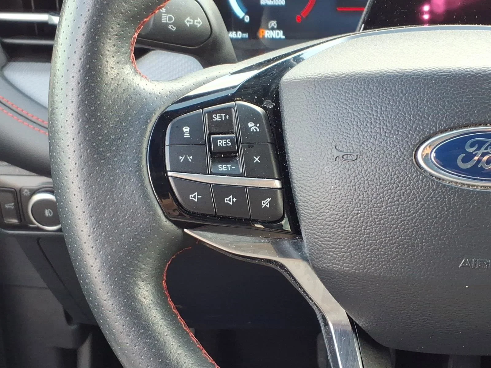 Used 2025 Black Metallic Ford ST-Line image 17