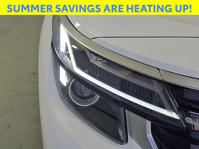 Used 2026 White Kia EX image 10