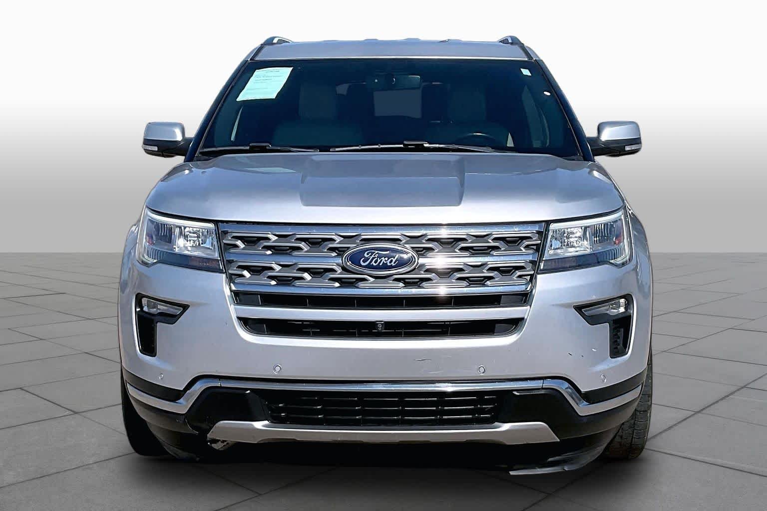Used 2018 Ingot Silver Metallic Ford Limited image 4