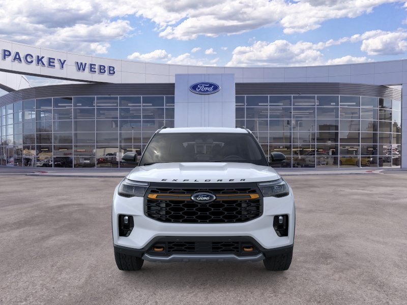 New 2026 White Metallic Ford Tremor® image 7