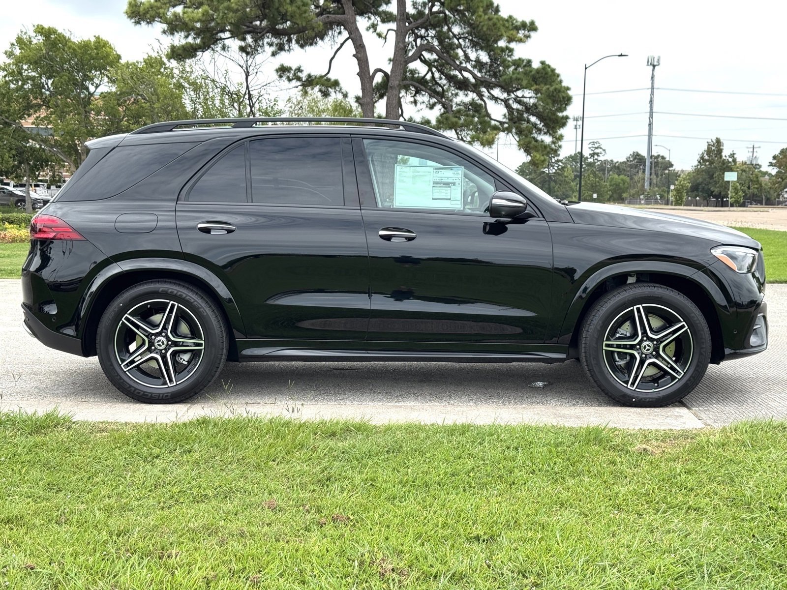 New 2025 Black Mercedes-Benz GLE 350 image 26