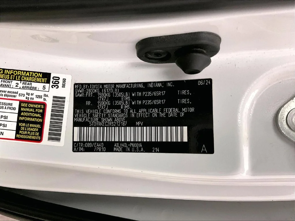 Used 2024 Beige Toyota XLE image 40
