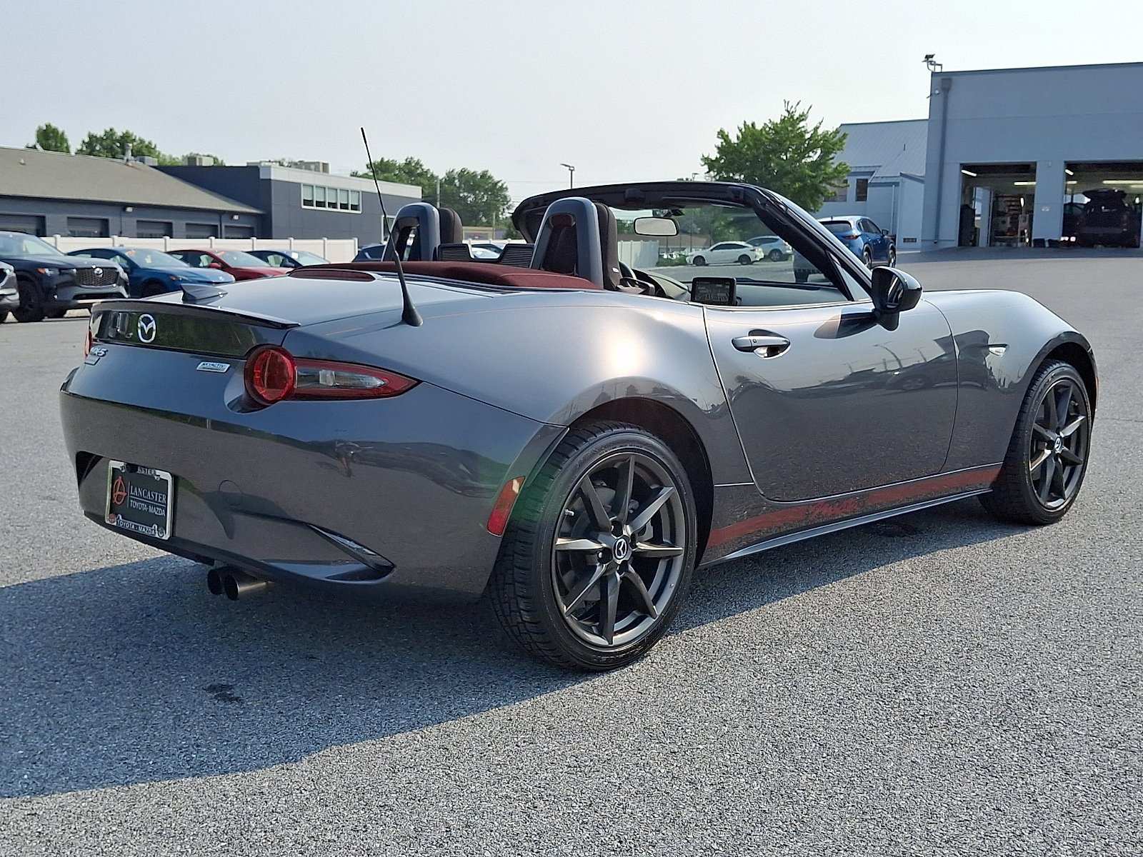 Used 2018 Machine Gray Mazda Club image 10