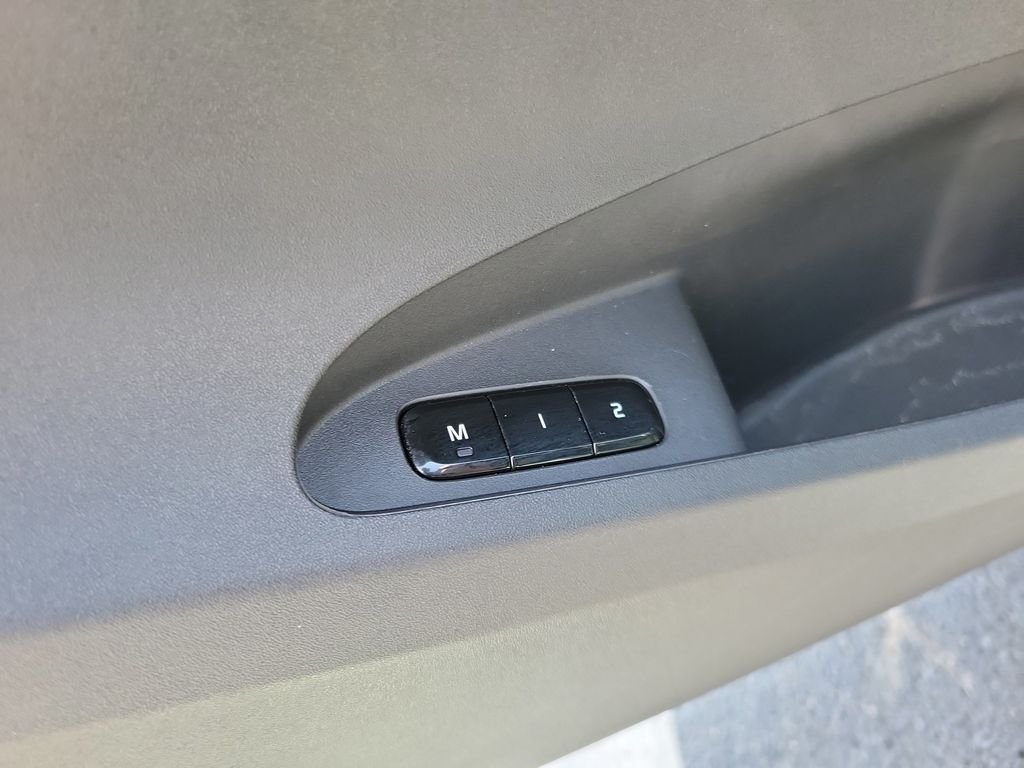 Used 2023  Polestar Long Range Dual Motor image 19