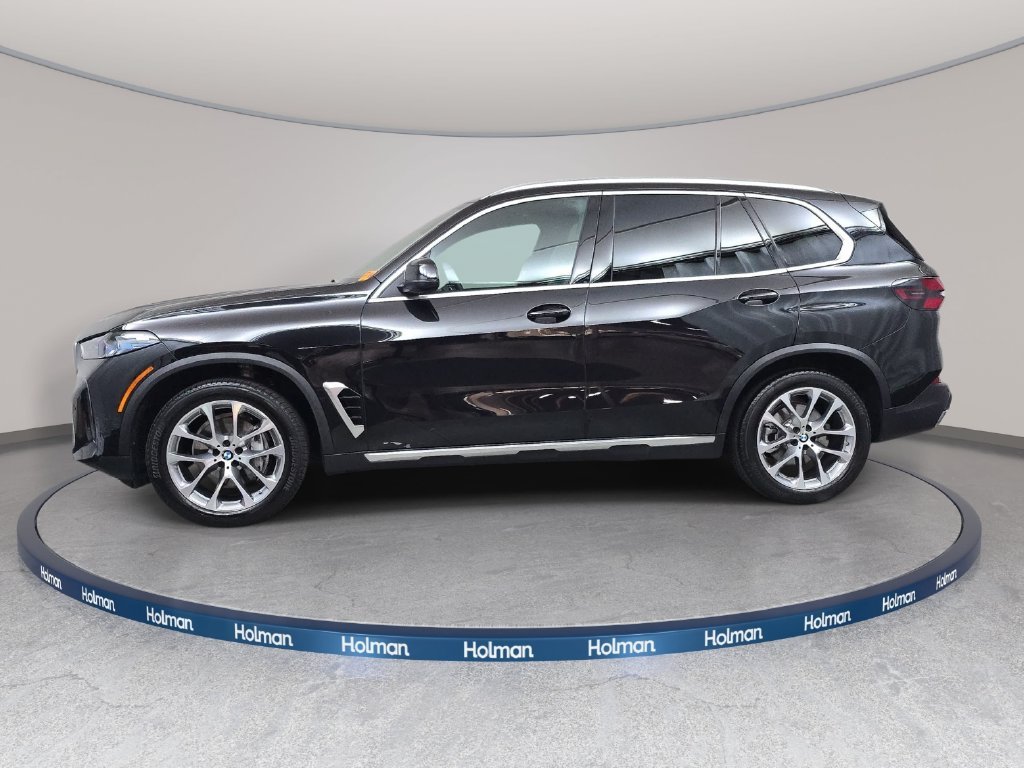 Used 2025 Black Sapphire Metallic BMW xDrive40i image 9