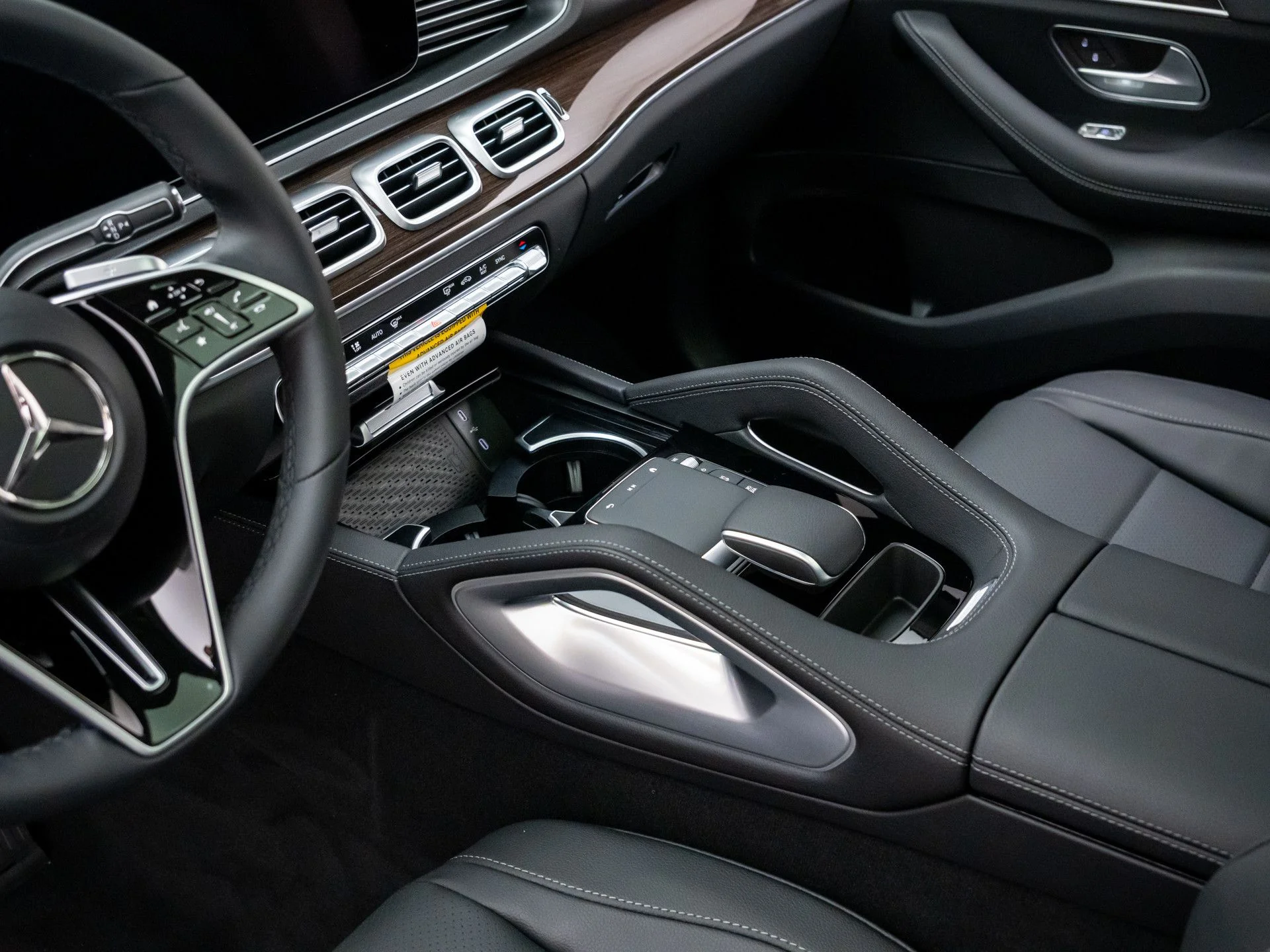 New 2026 Black Mercedes-Benz GLE 450 image 12