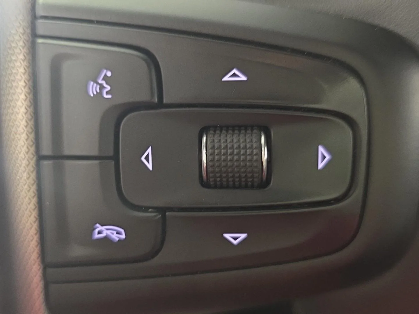 Used 2025 Onyx Black GMC Denali image 26