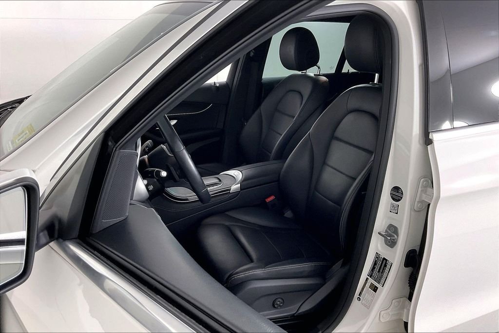 2021 Mercedes-Benz GLC GLC300 - Photo 17