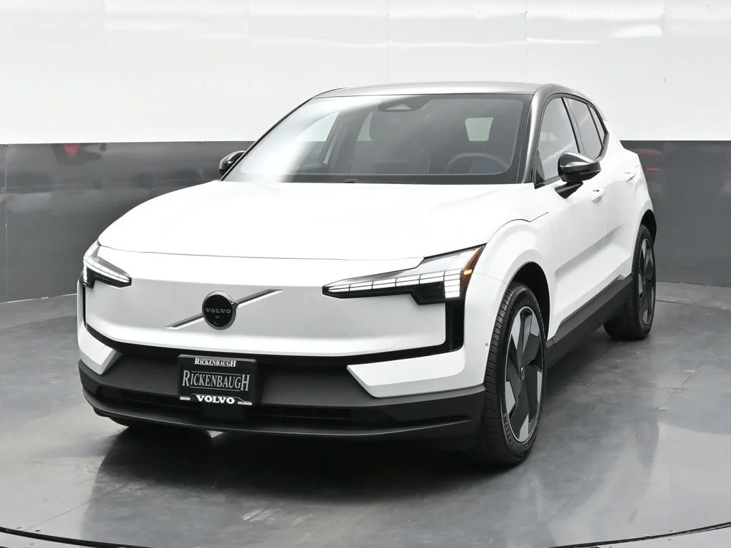 New 2026 Crystal White Volvo Twin Motor Performance Ultra image 2