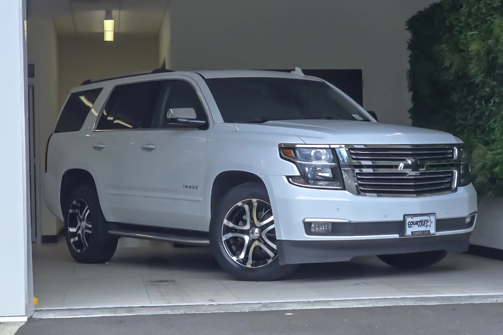2016 Chevrolet Tahoe 4WD LTZ's photo