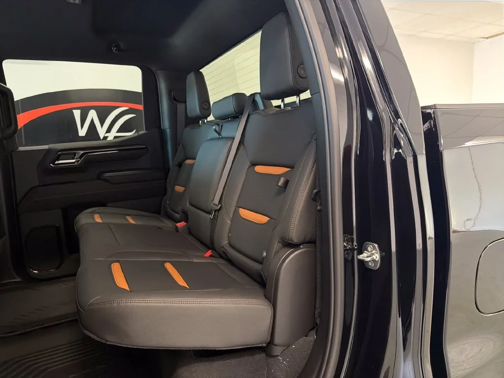 New 2026 Onyx Black GMC AT4 image 9