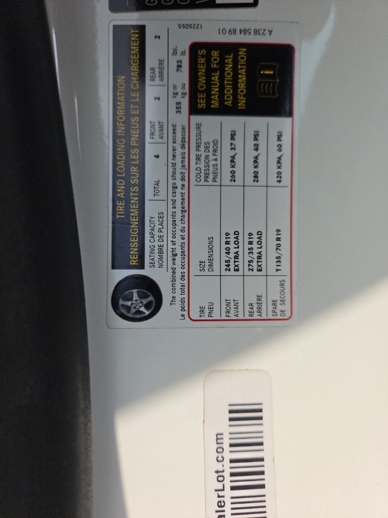 Used 2018 designo Diamond White Metallic Mercedes-Benz E 400 image 13