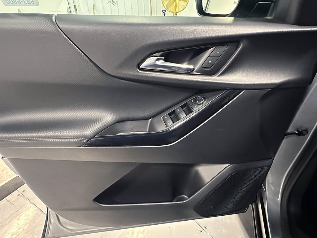 Used 2025 Gray Chevrolet LT image 20