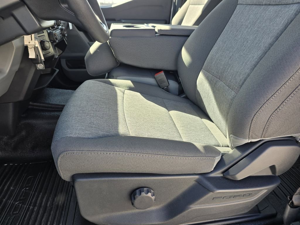 New 2026 Oxford White Ford XL image 35