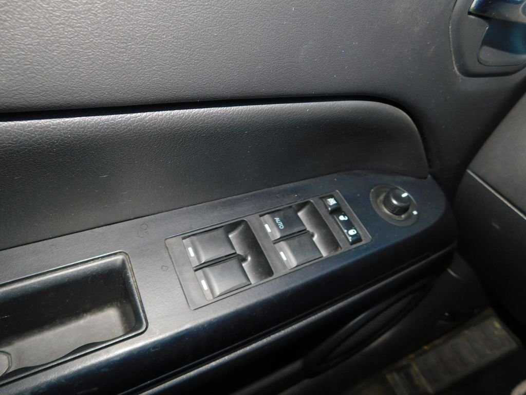 Used 2016 White Jeep Sport image 27
